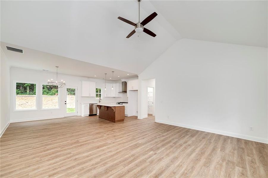 Spacious, unfurnished interior of a new home in , Canton (Image 10).
