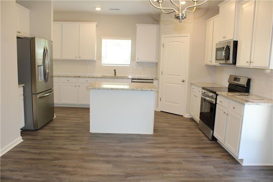 Furnished interior view inside a new home in , Dallas (Image 47). Furnished interior view inside a new home in , Dallas (Image 47).