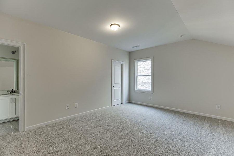 Spacious, unfurnished interior of a new home in , Buford (Image 25).