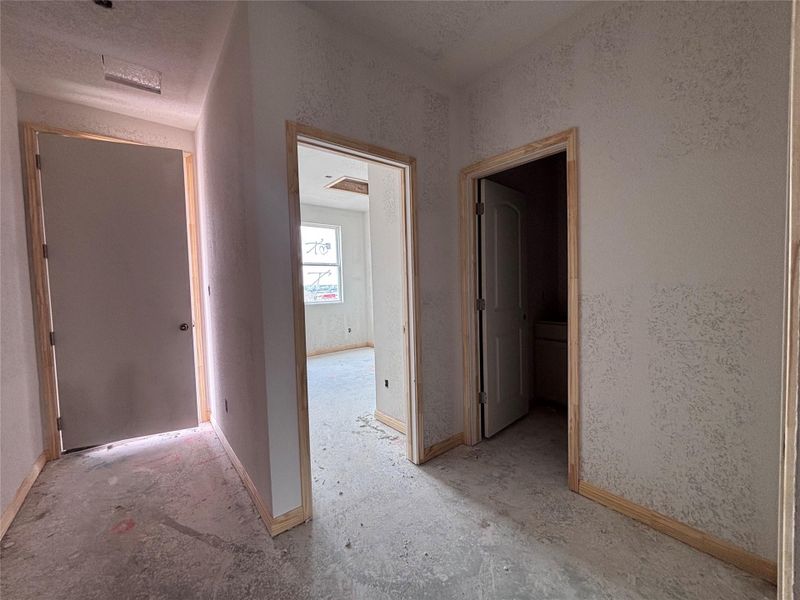 Spacious, unfurnished interior of a new home in The Colony 45s, Bastrop (Image 30).