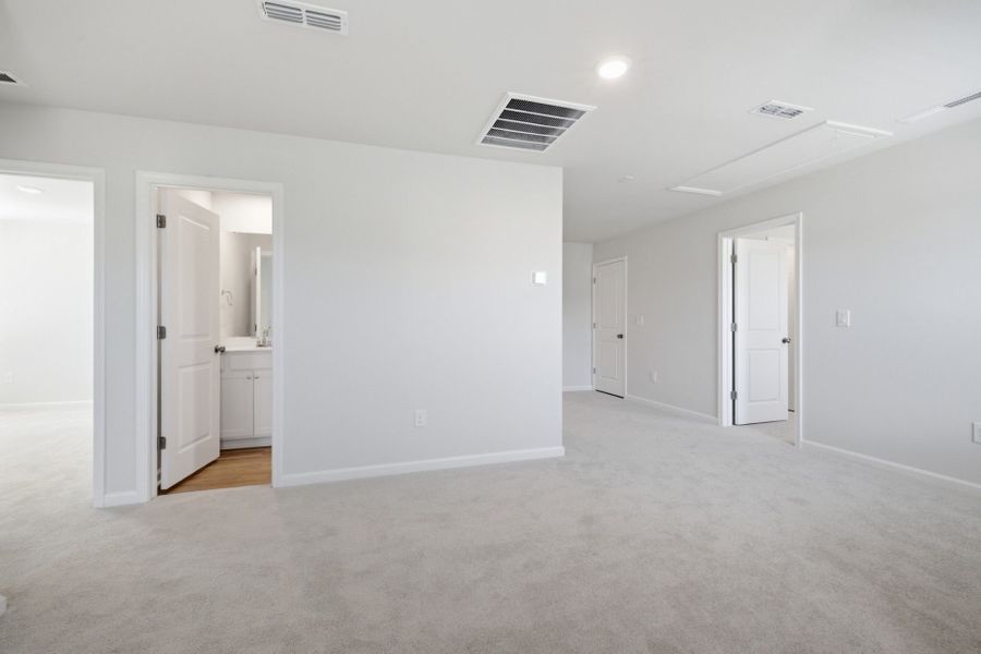 Spacious, unfurnished interior of a new home in Carpenter Falls, Durham (Image 40).