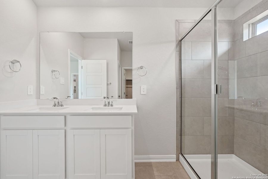 Furnished interior view inside a new home in Royal Crest, San Antonio (Image 8). Furnished interior view inside a new home in Royal Crest, San Antonio (Image 8).