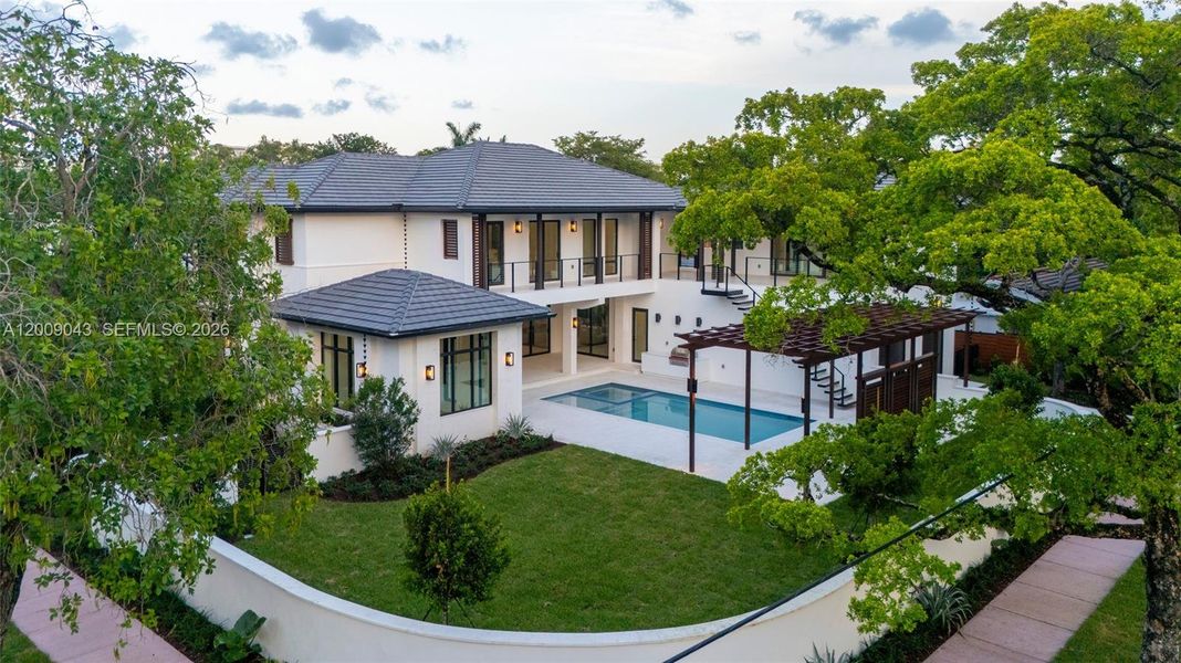 Community amenities in , Coral Gables (Image 48).