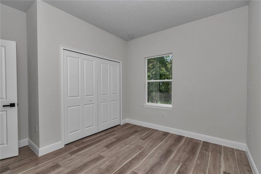 Spacious, unfurnished interior of a new home in , Dunnellon (Image 36).
