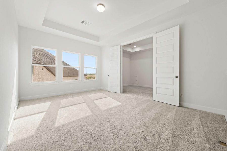 Representative image. Features, specifications, selections and colors may vary.