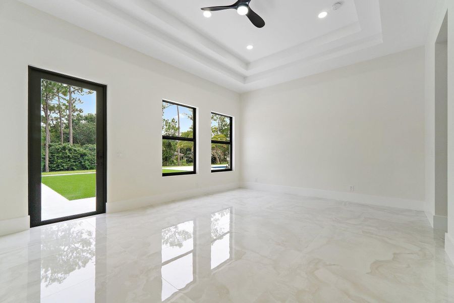 Image 90 of a home in .