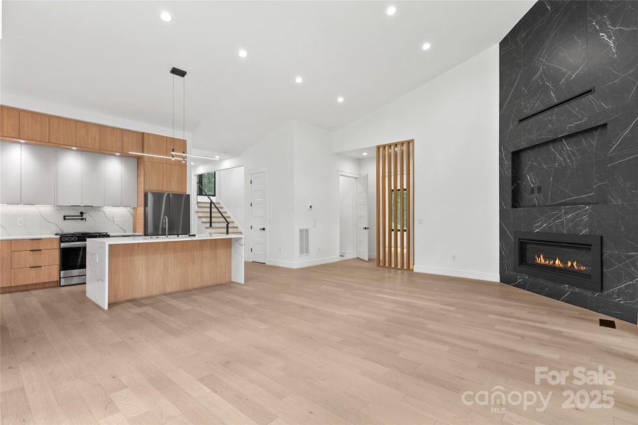 Image 38 of a home in .