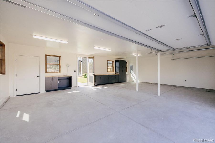 Image 42 of a home in .