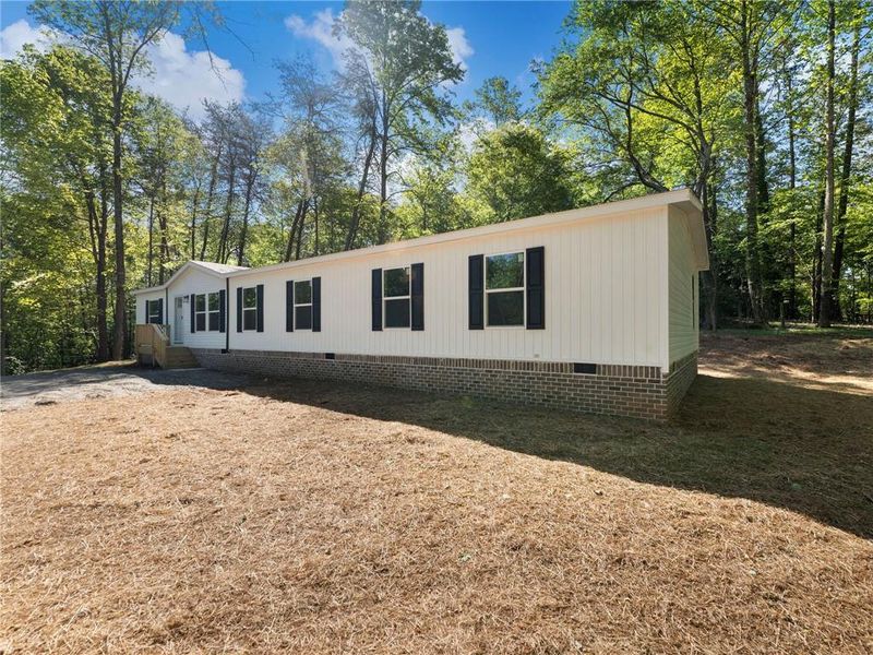Exterior details and patio area of a home in , Gainesville (Image 26).