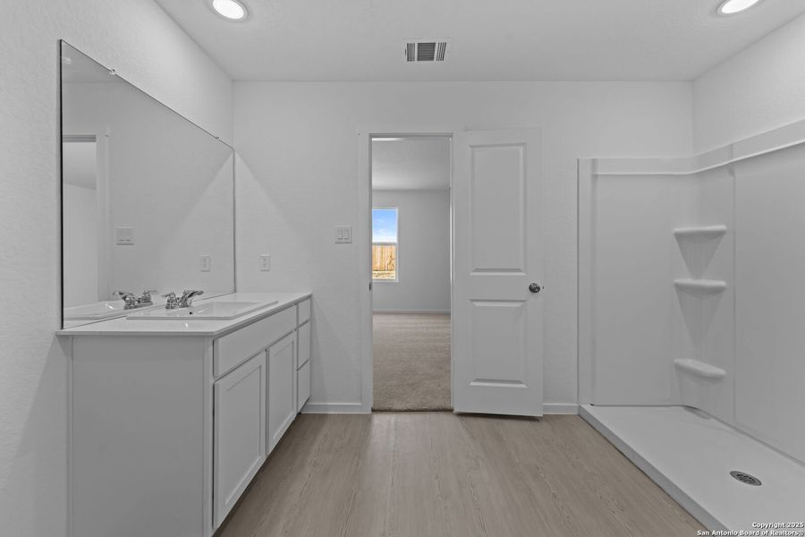 Image 21 of a home in Lodi Grove.