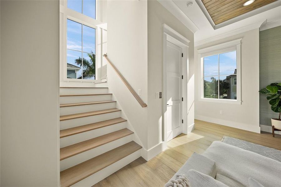 Spacious, unfurnished interior of a new home in , Bradenton (Image 21).