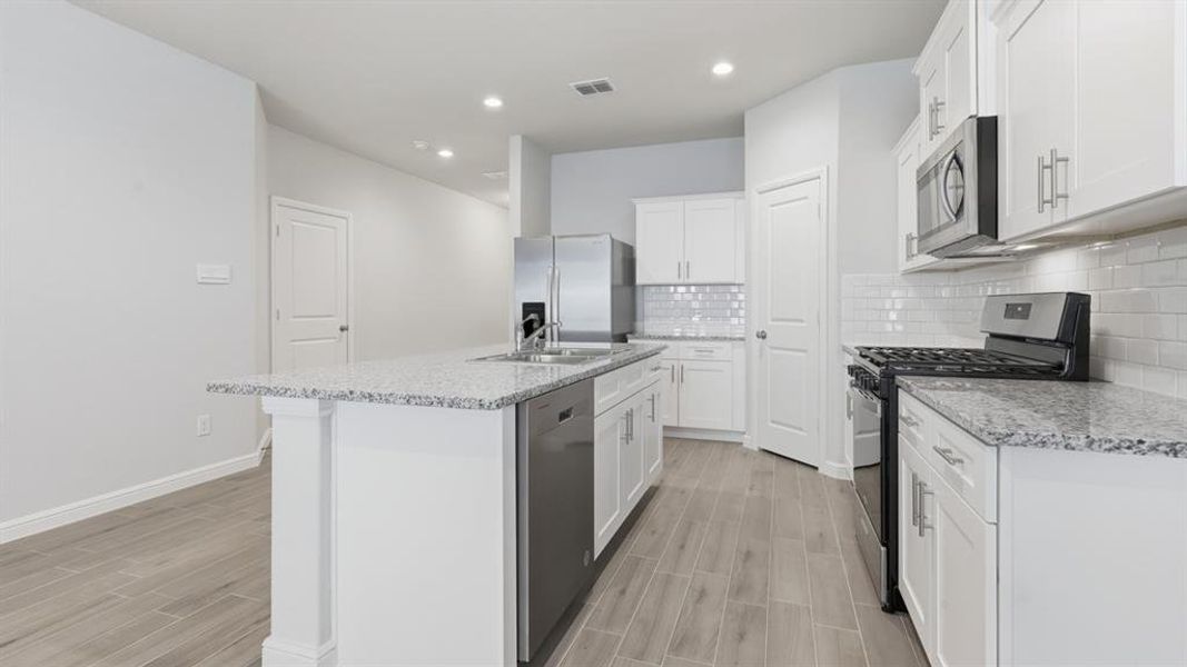 Furnished interior view inside a new home in Terra Trace, Fort Worth (Image 7). Furnished interior view inside a new home in Terra Trace, Fort Worth (Image 7).