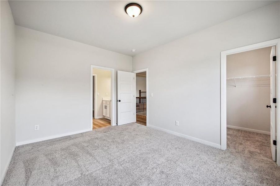 Spacious, unfurnished interior of a new home in Rosewood Lake Estates, Hoschton (Image 54).