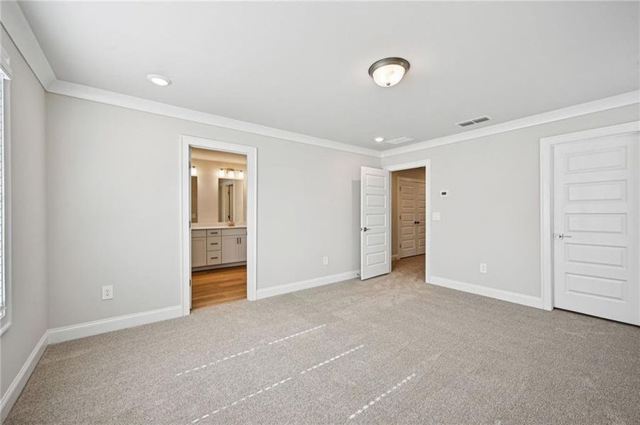 Spacious, unfurnished interior of a new home in , Lawrenceville (Image 44).