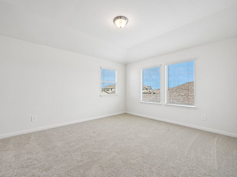 Spacious, unfurnished interior of a new home in Prairie Winds - Reserve Collection, Hutto (Image 15).