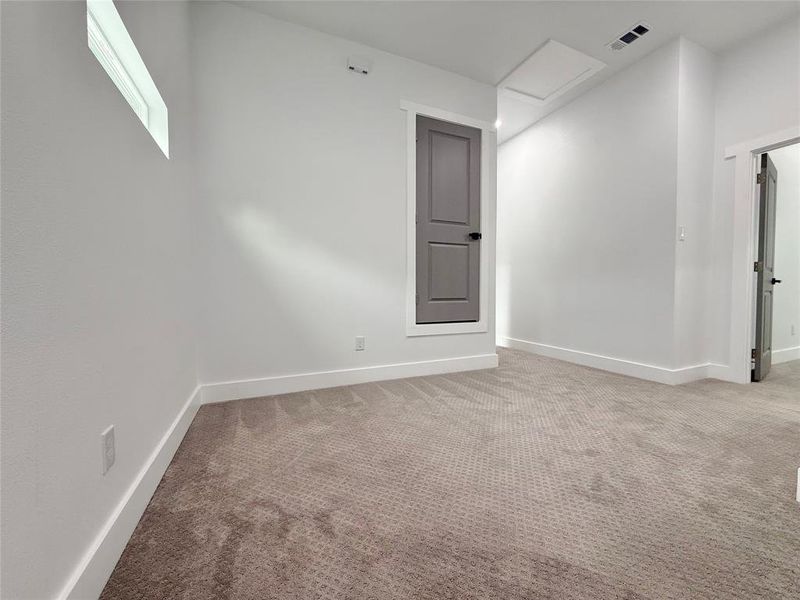 Spacious, unfurnished interior of a new home in , Fort Worth (Image 24).