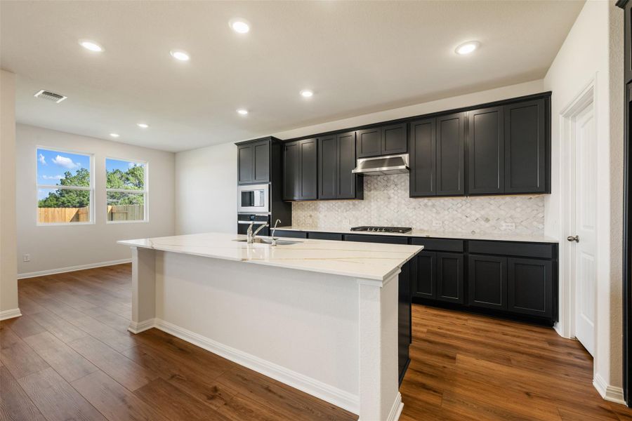 Representative images and renderings are for illustrative purposes. Actual structural options and design finishes of home may vary. Representative images and renderings are for illustrative purposes. Actual structural options and design finishes of home may vary.