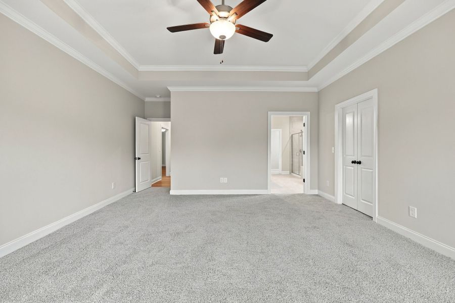 Spacious, unfurnished interior of a new home in Laurel Oaks, Greenville (Image 43).