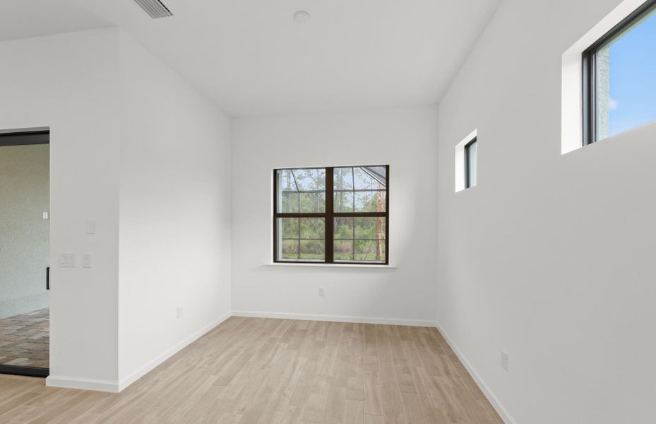 Photos are of the home for sale Photos are of the home for sale