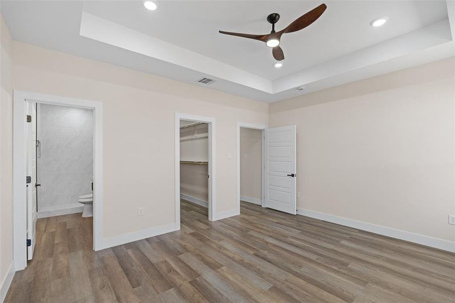 Spacious, unfurnished interior of a new home in , Granbury (Image 21).