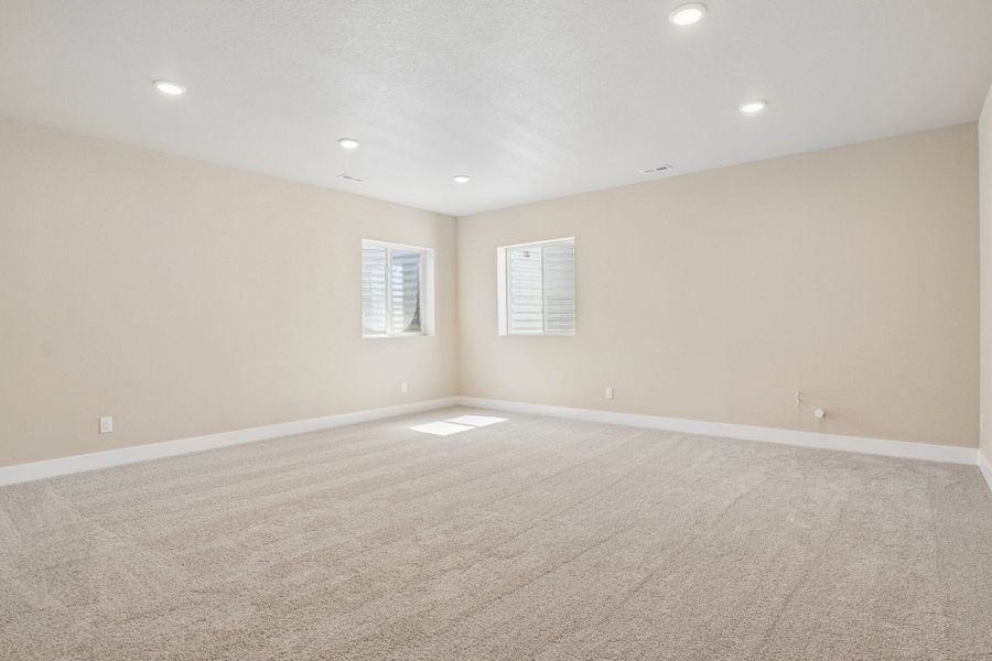 Spacious, unfurnished interior of a new home in The Glen, Colorado Springs (Image 51). Spacious, unfurnished interior of a new home in The Glen, Colorado Springs (Image 51).