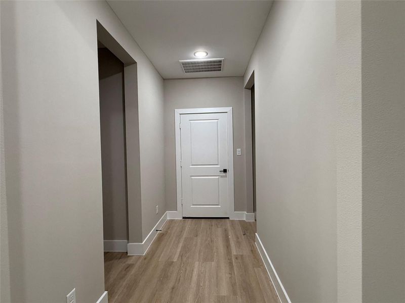 Spacious, unfurnished interior of a new home in , Spring (Image 17).