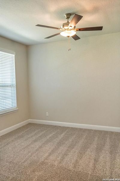 Spacious, unfurnished interior of a new home in Buffalo Crossing, Schertz (Image 6).
