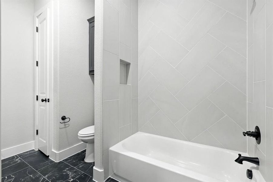 Furnished interior view inside a new home in , Waxahachie (Image 15).