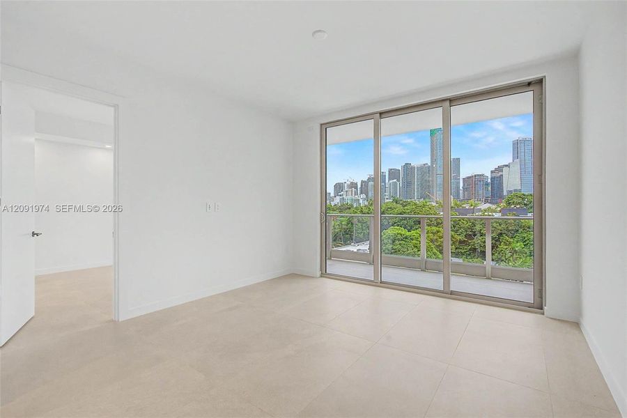 Spacious, unfurnished interior of a new home in , Miami (Image 9).