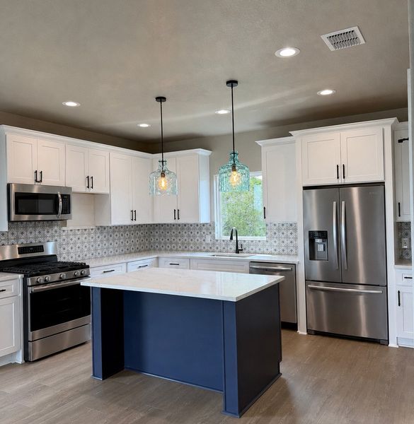 Furnished interior view inside a new home in , Canyon Lake (Image 4).