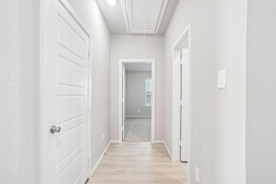 Spacious, unfurnished interior of a new home in Riviera Pines - Classic Series, Conroe (Image 22). Spacious, unfurnished interior of a new home in Riviera Pines - Classic Series, Conroe (Image 22).