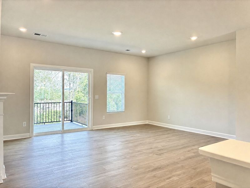 Spacious, unfurnished interior of a new home in Holly View, Greenville (Image 14).
