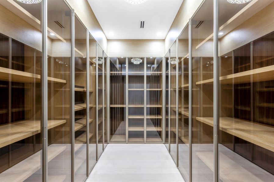 WALK_IN_CLOSET_STRAIGHT_EB WALK_IN_CLOSET_STRAIGHT_EB