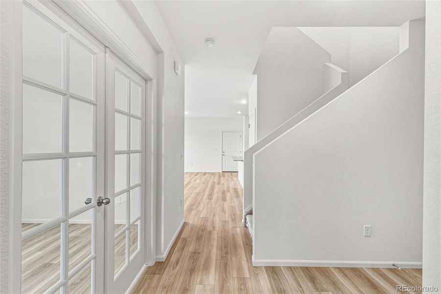 Spacious, unfurnished interior of a new home in Sky Ranch Villas, Watkins (Image 24).