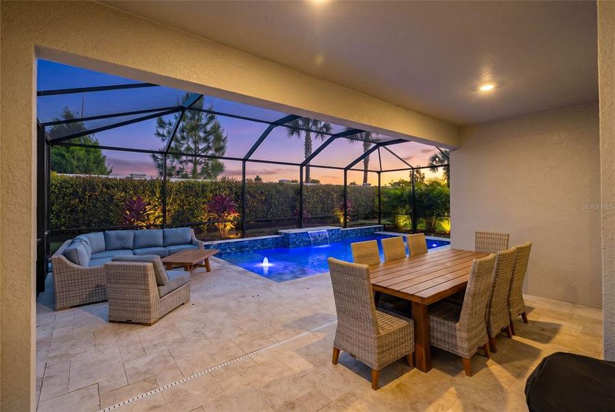 Exterior details and patio area of a home in , Bradenton (Image 25).