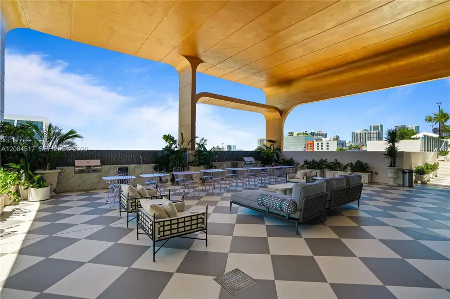 Community amenities in , Miami (Image 25).