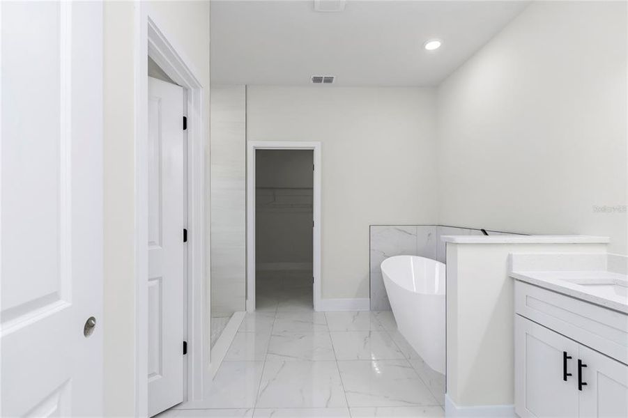 Furnished interior view inside a new home in , Ocala (Image 11).