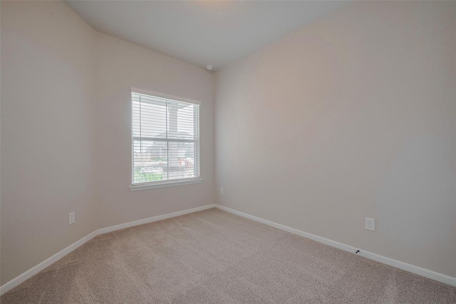 Spacious, unfurnished interior of a new home in Woodland Lakes, Huffman (Image 34).