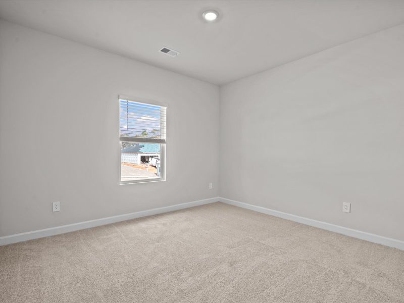 Spacious, unfurnished interior of a new home in Shiloh Valley, Piedmont (Image 17).
