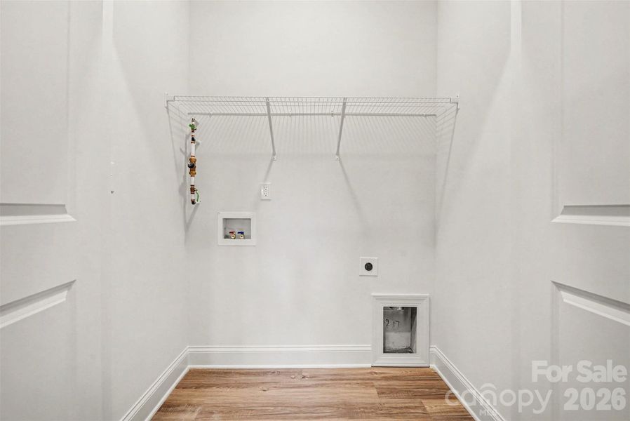 Spacious, unfurnished interior of a new home in , Monroe (Image 31).