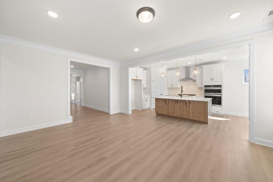 Spacious, unfurnished interior of a new home in Grove Park, Clemmons (Image 26).