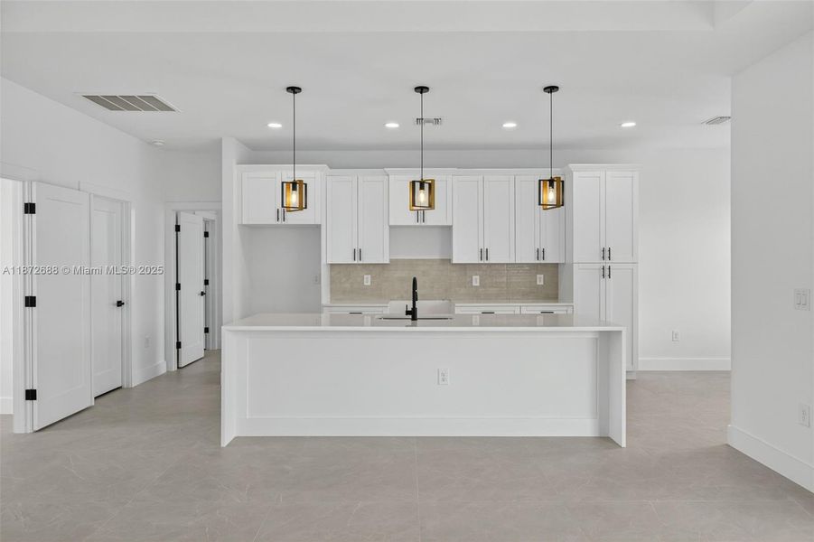 Image 27 of a home in .