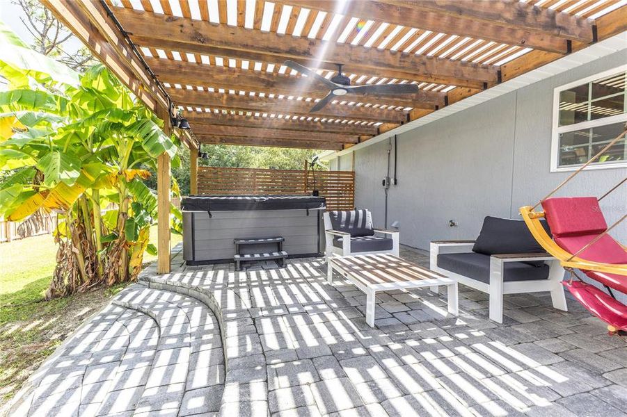 Exterior details and patio area of a home in , Belleview (Image 23).