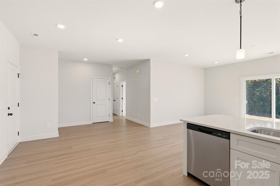 Spacious, unfurnished interior of a new home in , Granite Falls (Image 31).