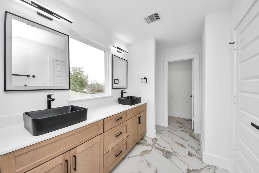 Furnished interior view inside a new home in , Houston (Image 13).