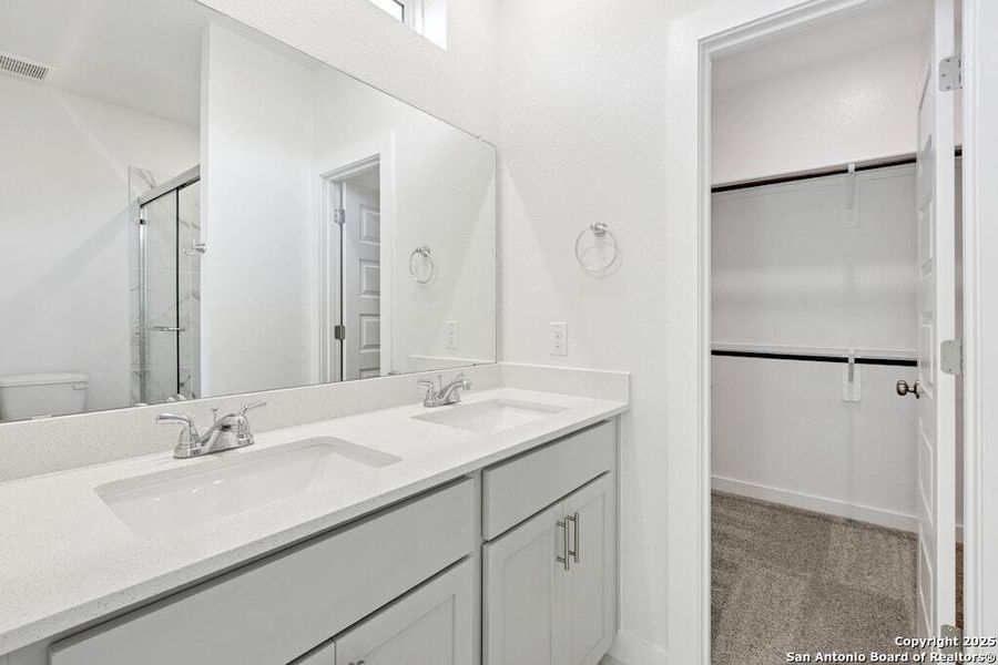 Furnished interior view inside a new home in Mayfair, New Braunfels (Image 13).