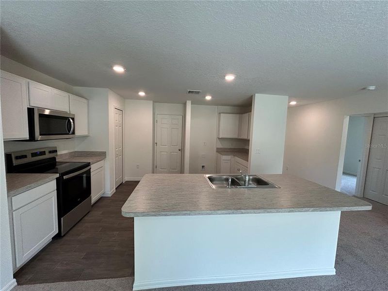 Furnished interior view inside a new home in Palm Coast, Palm Coast (Image 7).