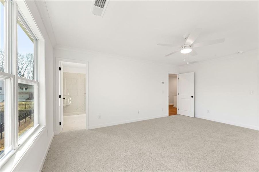 Spacious, unfurnished interior of a new home in Bluffs at Bells Ferry, Marietta (Image 19).