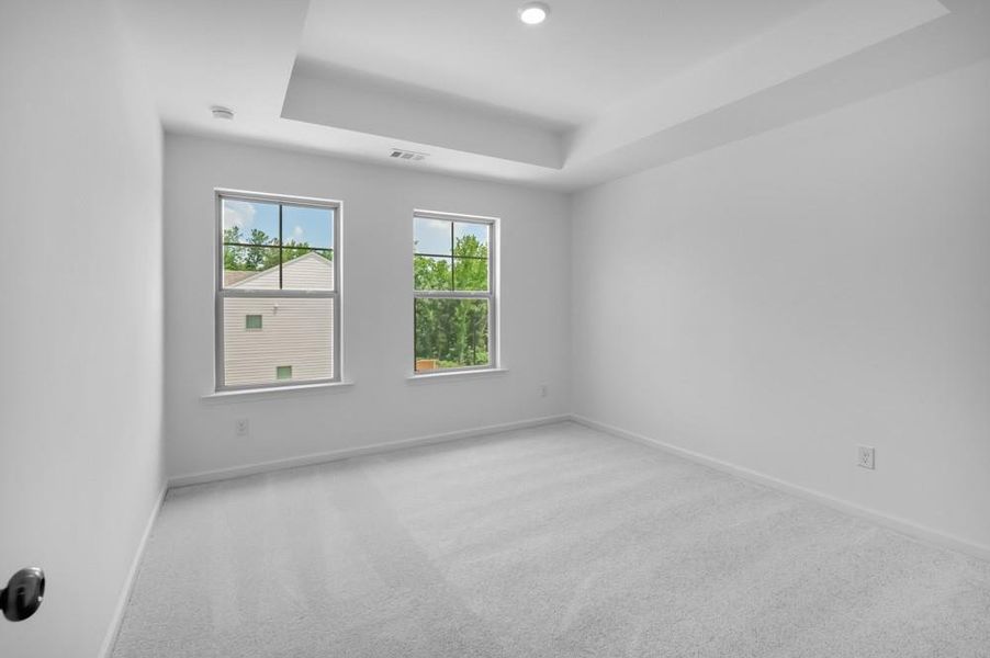 Spacious, unfurnished interior of a new home in Hampton Trace, Marietta (Image 18).