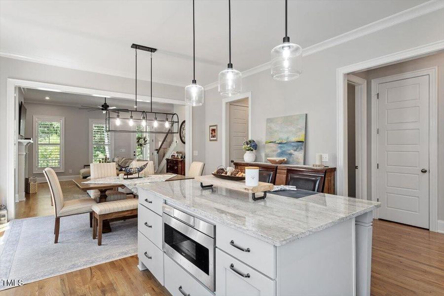 20-1017 Whitehall Cir [2489656]_20